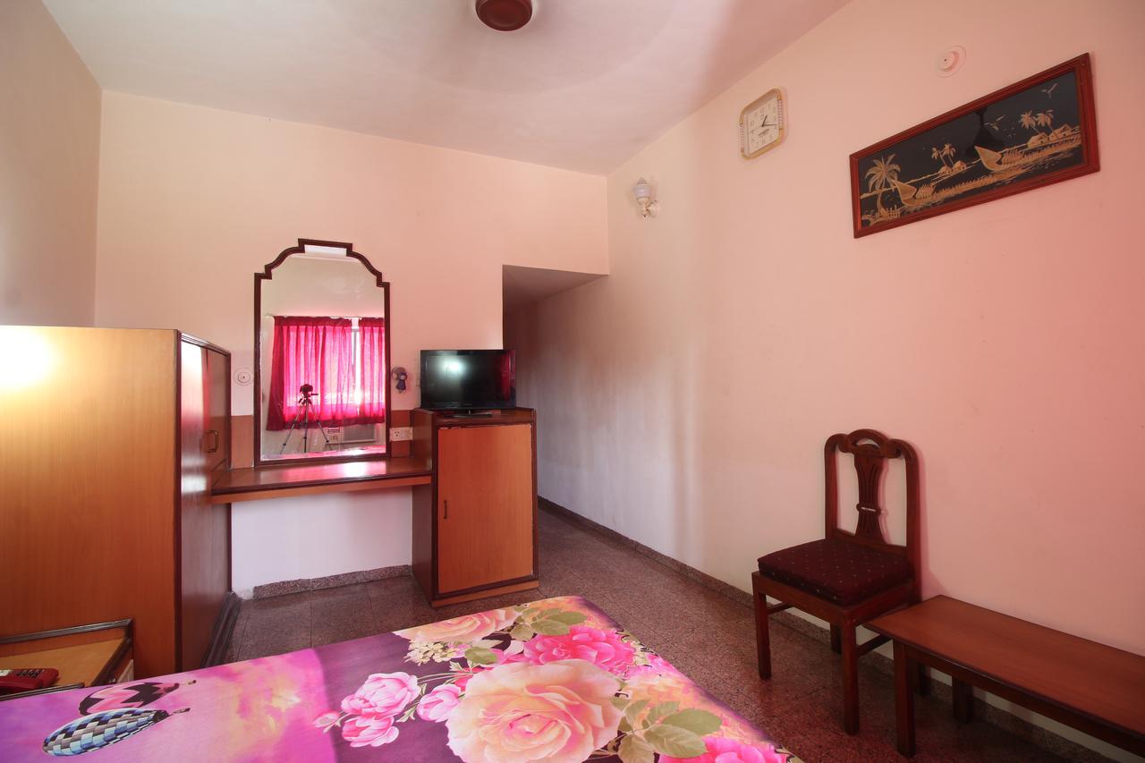 Soubhagya Inn 锡尔瓦萨 外观 照片